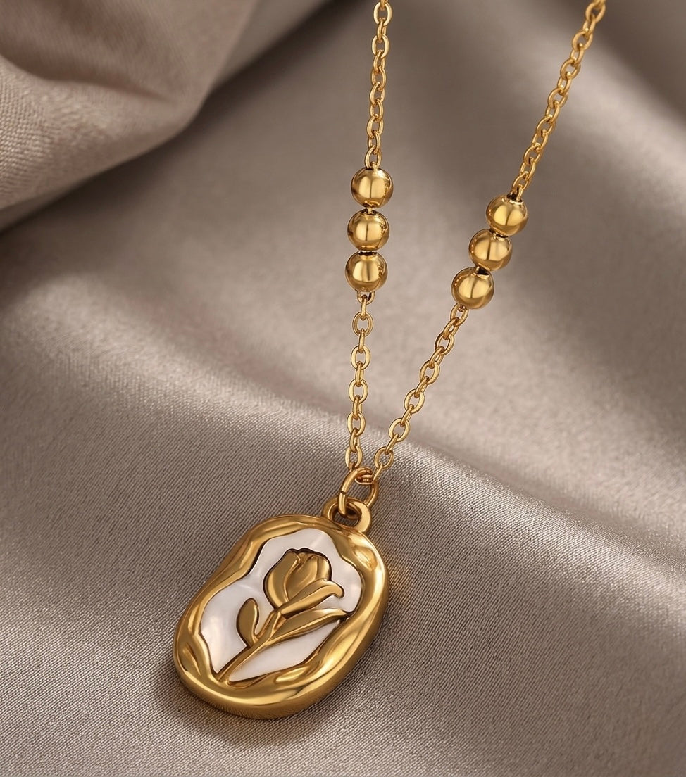 Aura Tulip Pendant